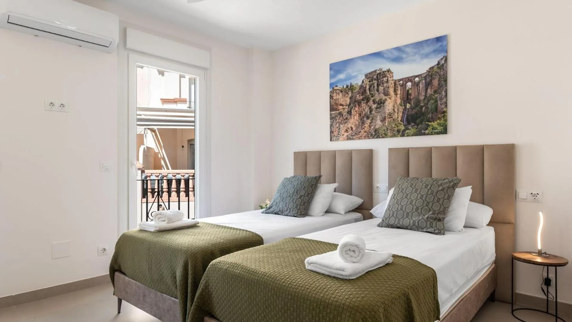 Belgravia Club إِستيبونا إسبانيا
